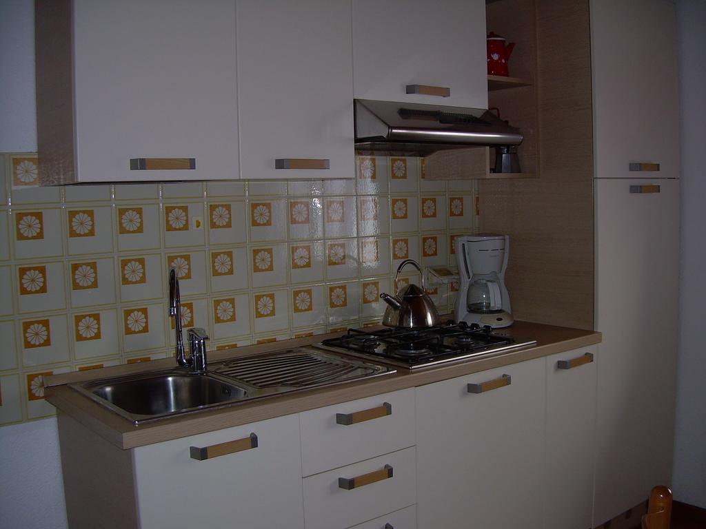 Casa Mary Apartment Brenzone sul Garda Phòng bức ảnh
